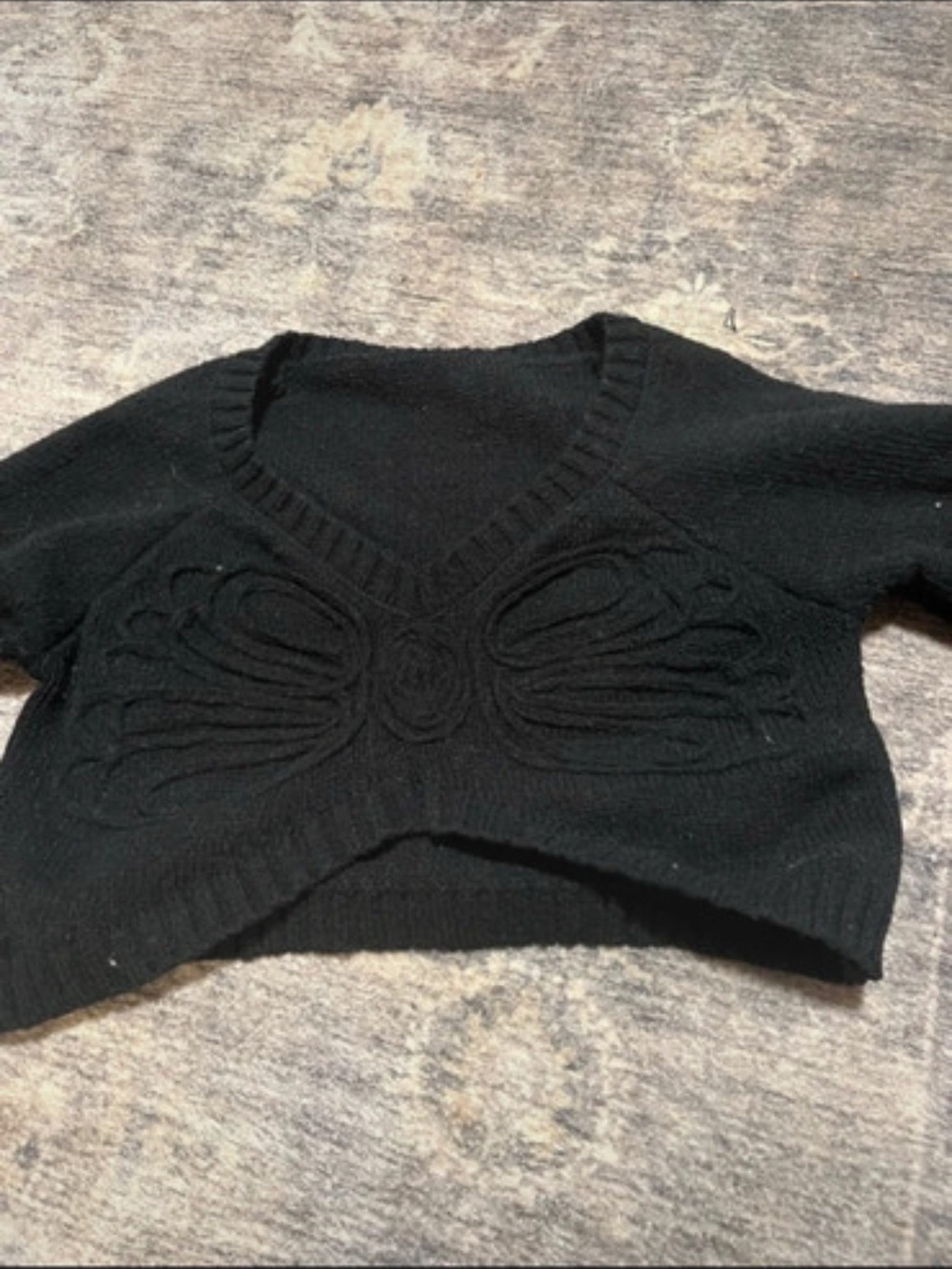 SHEIN Black Cropped V-Neck Sweater with Raised Knit Detail